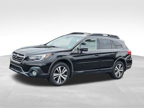 Used 2018 Subaru Outback 2.5i Limited image 3