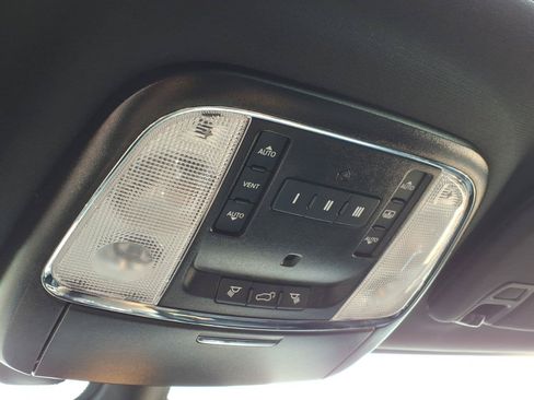 Used 2021 Jeep Grand Cherokee High Altitude AWD/4WD image 22