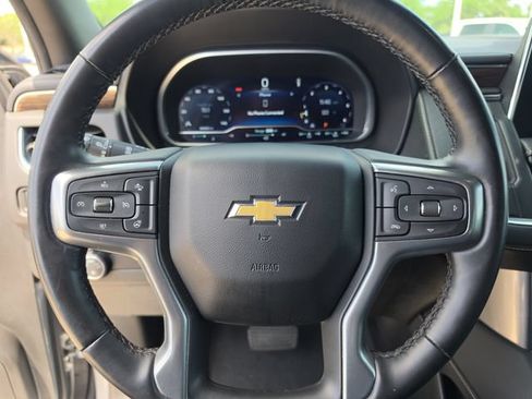 Used 2024 Chevrolet Suburban Premier RWD image 23
