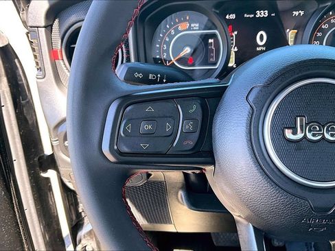 Used 2024 Jeep Wrangler Unlimited Rubicon AWD/4WD image 18
