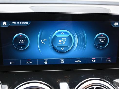 Used 2022 Mercedes-Benz GLB 250 w/ Premium Package Lite image 35