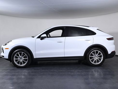 Certified 2023 Porsche Cayenne Coupe AWD/4WD image 2
