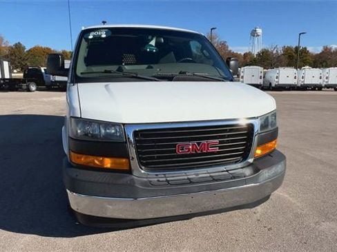 Used 2019 GMC Savana 2500 w/ Driver Convenience Package image 3