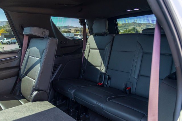 Used 2021 GMC Yukon Denali w/ Denali Ultimate Package AWD/4WD image 9