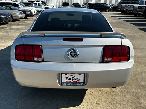 Used 2005 Ford Mustang Coupe image 63