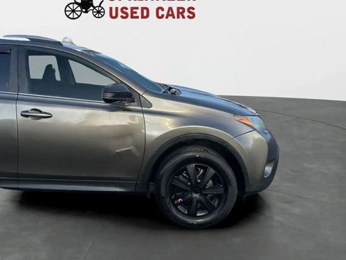 Used 2015 Toyota RAV4 LE image 4