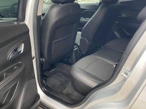 Used 2016 Buick Encore Base 4dr Crossover image 6