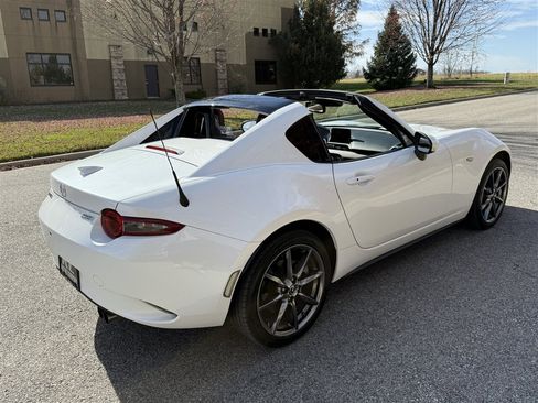 Used 2019 MAZDA MX-5 Miata RF Grand Touring image 17