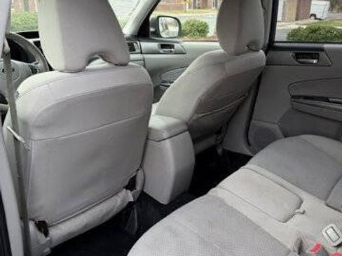 Used 2013 Subaru Forester 2.5X Premium w/ Popular Pkg 2 AWD/4WD image 23