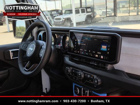 Used 2025 Jeep Wrangler Sport S AWD/4WD image 29