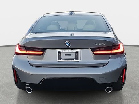 New 2026 BMW 330i Sedan w/ M Sport Package image 6