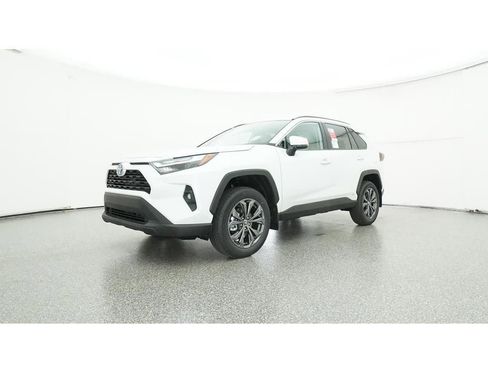 Used 2024 Toyota RAV4 XLE Premium w/ Weather Package AWD/4WD image 21