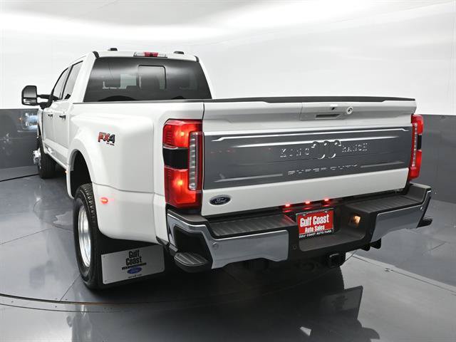 Certified 2025 Ford F350 King Ranch w/ Chrome Package AWD/4WD image 31