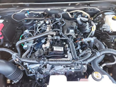 Certified 2025 Toyota Tacoma TRD Sport AWD/4WD image 31