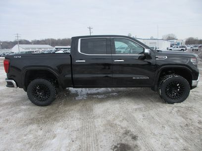 New 2026 GMC Sierra 1500 SLT w/ SLT Convenience Package