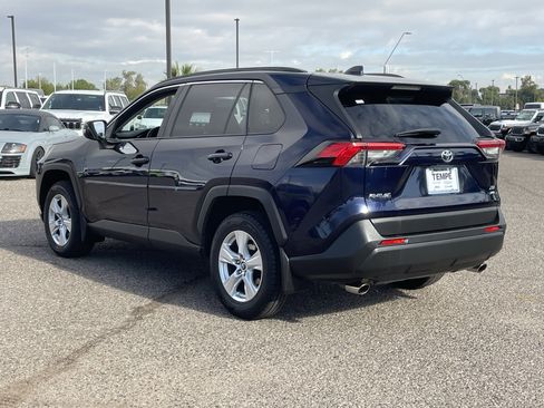 Used 2019 Toyota RAV4 XLE image 4