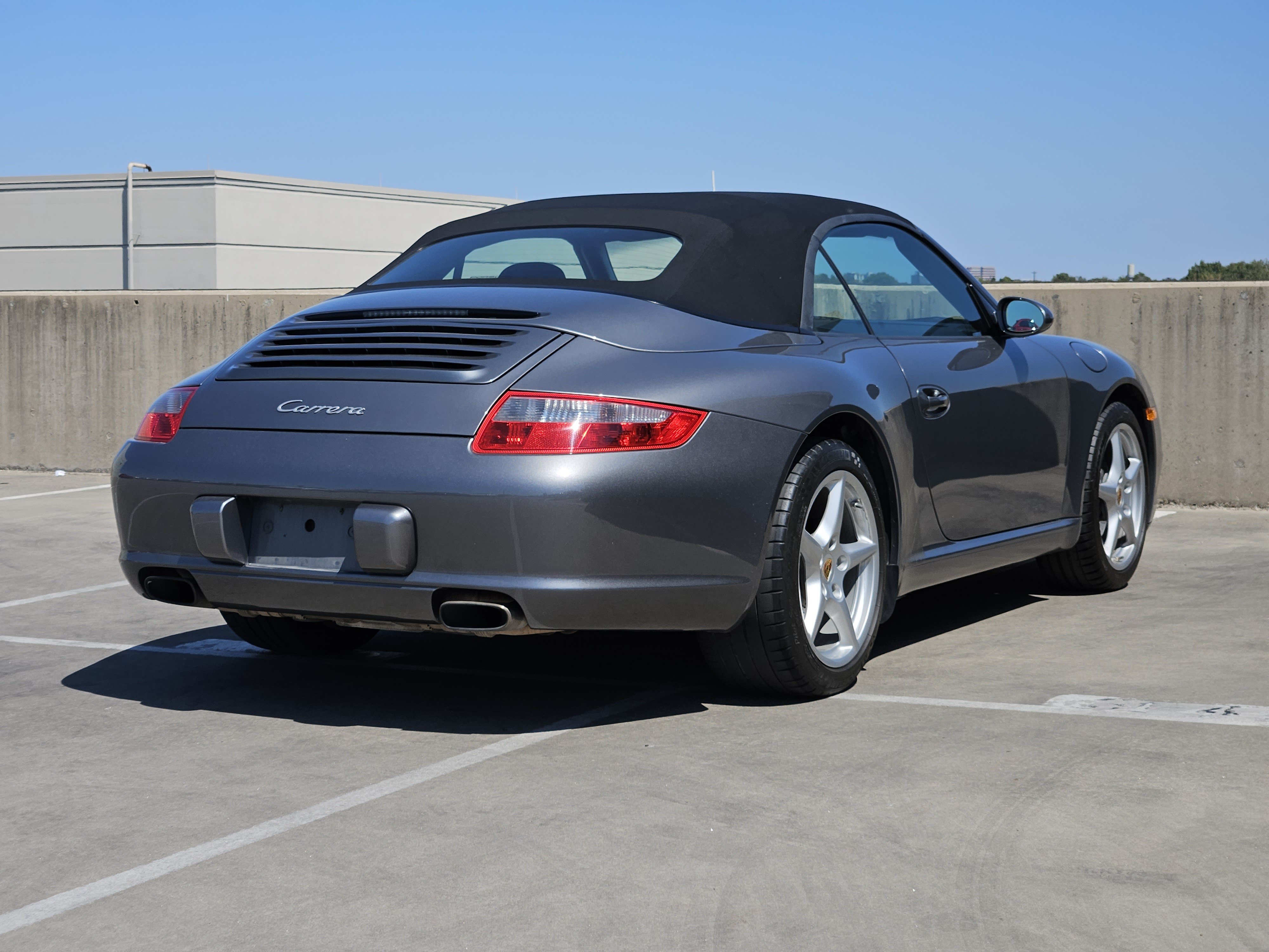 Used 2007 Porsche 911 Carrera RWD image 8