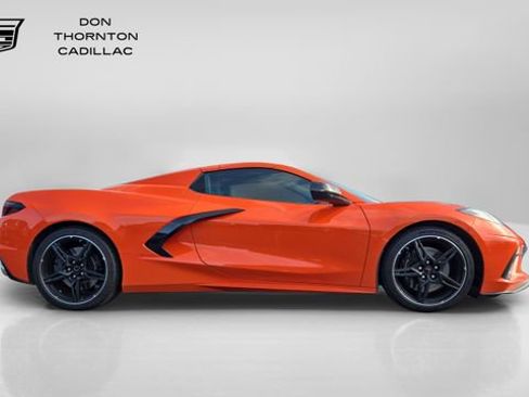 Used 2021 Chevrolet Corvette Stingray Premium Conv w/ Z51 Performance Package RWD image 6