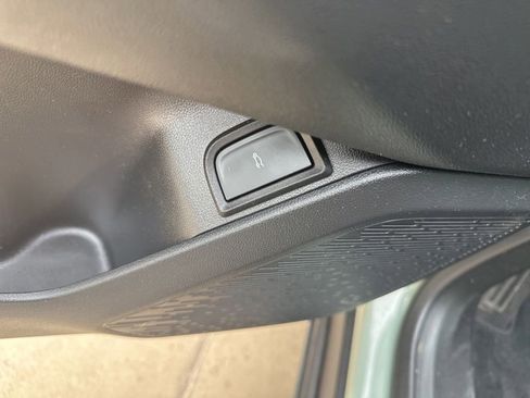 Used 2026 Chevrolet Equinox ACTIV w/ Convenience Package III FWD image 9