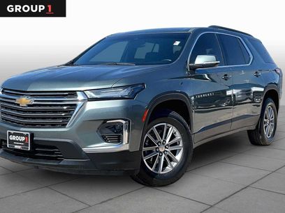 Used 2023 Chevrolet Traverse LT