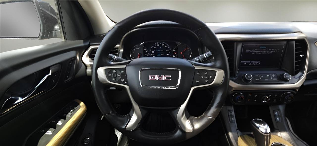 Used 2017 GMC Acadia Denali w/ Technology Package AWD/4WD image 13