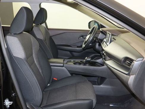 Used 2021 Nissan Rogue S image 19