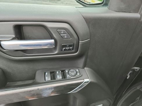 Used 2020 Chevrolet Silverado 1500 LTZ w/ LTZ Premium Package AWD/4WD image 23