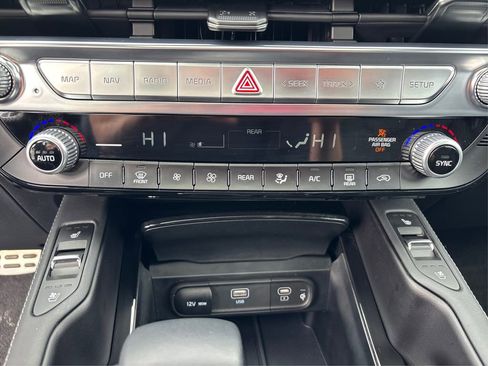 Used 2025 Kia Telluride SX Prestige X-Pro AWD/4WD image 35