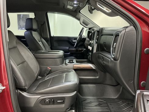 Used 2020 GMC Sierra 1500 SLT w/ SLT Premium Plus Package AWD/4WD image 32