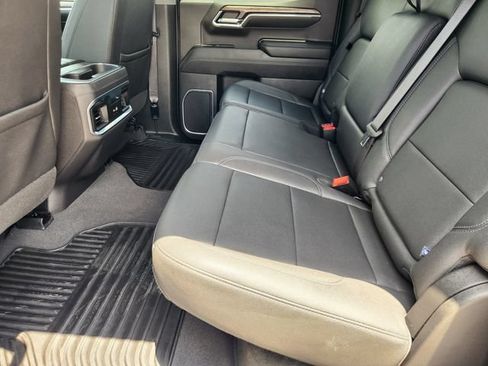 Used 2024 Chevrolet Silverado 1500 LTZ AWD/4WD image 30