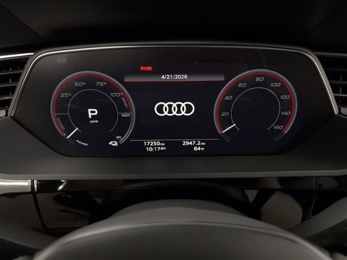 Used 2024 Audi Q8 e-tron Premium Plus image 26