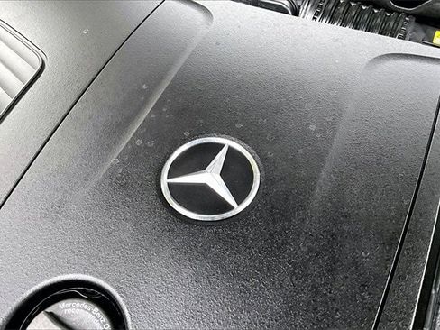 Certified 2025 Mercedes-Benz GLC 300 4MATIC image 34