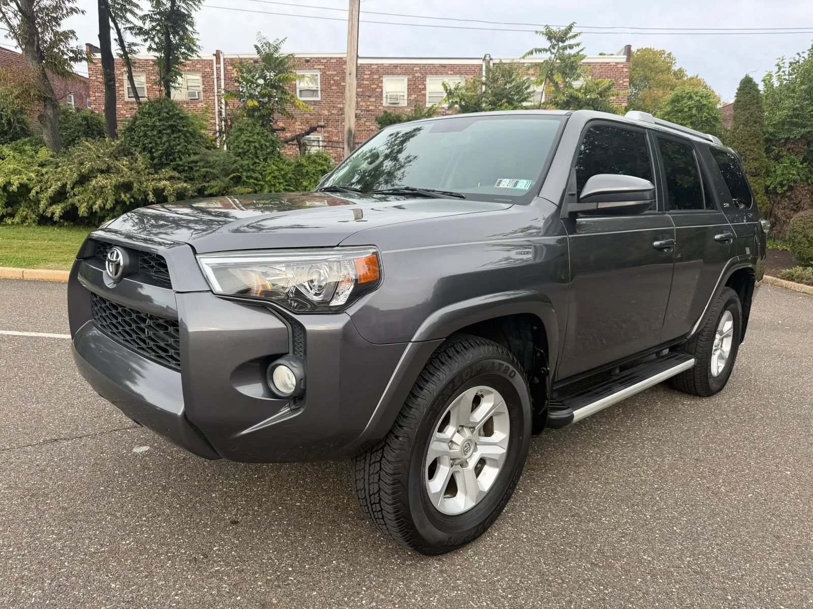 Used 2014 Toyota 4Runner SR5 w/ Convenience Package AWD/4WD image 3