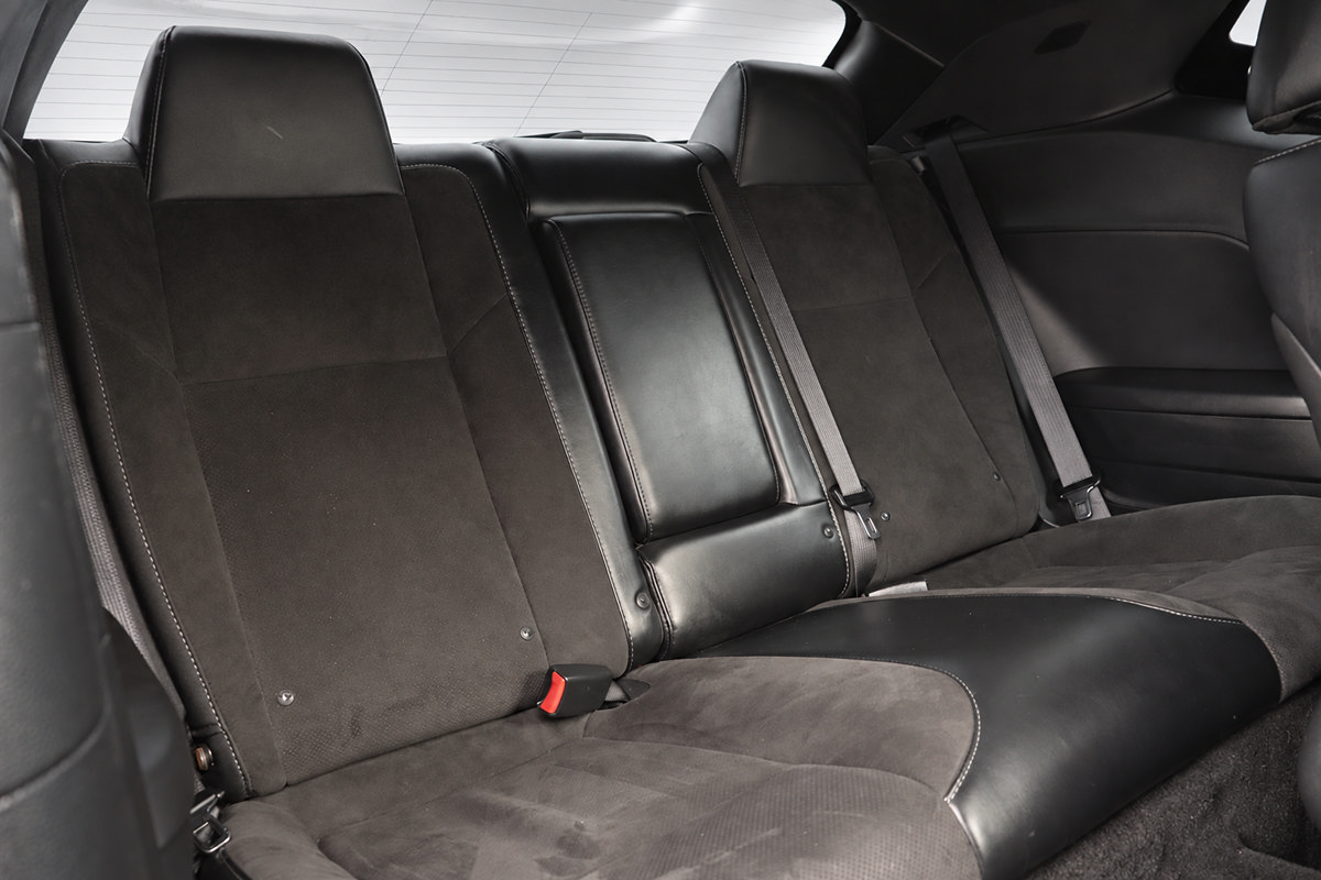Used 2015 Dodge Challenger R/T Scat Pack RWD image 16