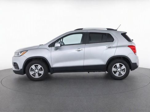 Used 2019 Chevrolet Trax LT w/ LT Convenience Package AWD/4WD image 5