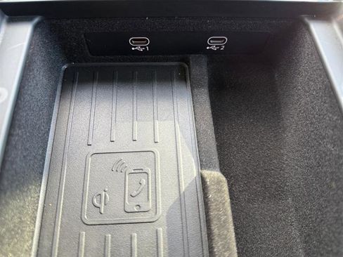 Used 2024 Audi Q8 Premium Plus w/ Premium Plus Package image 23