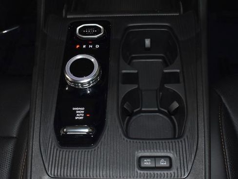 New 2026 Jeep Cherokee Overland w/ Trailer Tow Group image 18