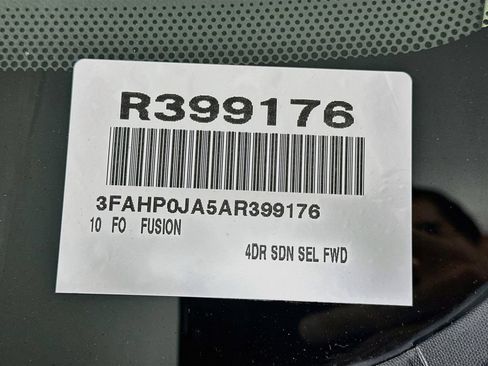 Used 2010 Ford Fusion SEL FWD image 22