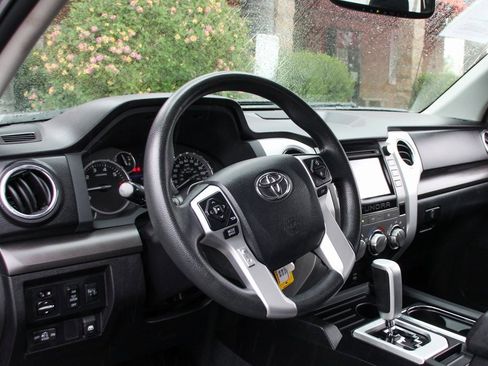 Used 2015 Toyota Tundra SR5 w/ TRD Off Road Package image 17