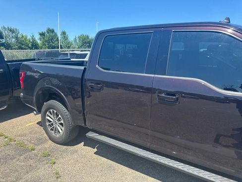 Used 2020 Ford F150 XLT w/ Equipment Group 302A Luxury AWD/4WD image 7