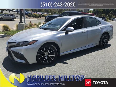 Used 2022 Toyota Camry SE image 5