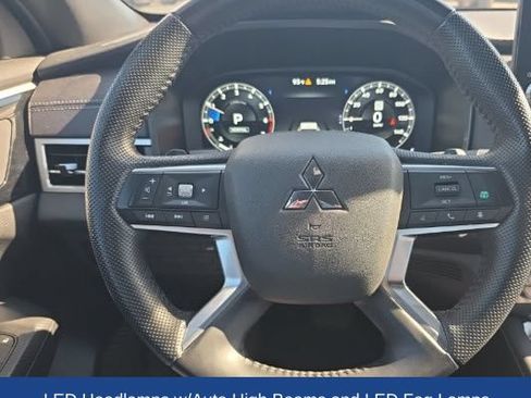 Used 2023 Mitsubishi Outlander SE Black Edition AWD/4WD image 13