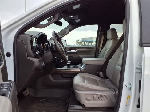 Used 2023 Chevrolet Silverado 1500 RST w/ Convenience Package II AWD/4WD image 23