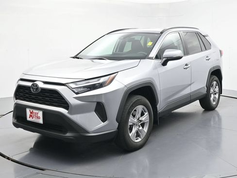 Used 2023 Toyota RAV4 XLE AWD/4WD image 1