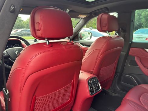 Certified 2023 Maserati Levante Modena AWD/4WD image 30