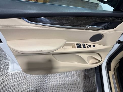 Used 2014 BMW X5 xDrive50i image 25