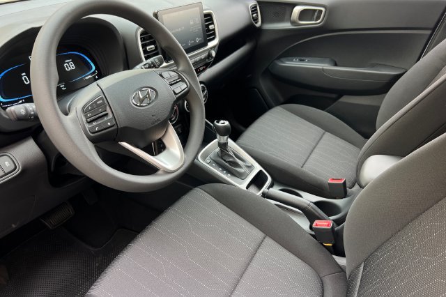 New 2026 Hyundai Venue SE FWD image 9