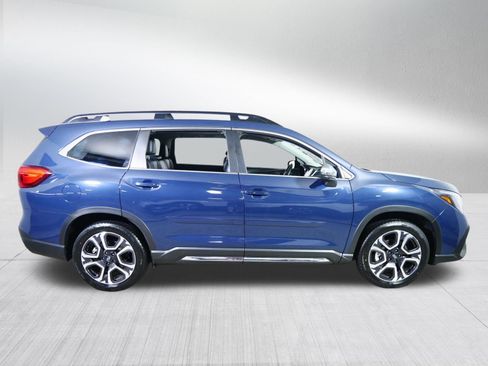 Used 2023 Subaru Ascent Limited w/ Technology Package AWD/4WD image 8