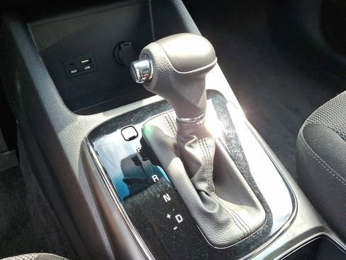 Used 2017 Kia Forte LX image 13