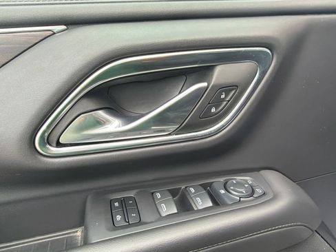 Used 2024 Chevrolet Tahoe LT image 19